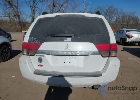2010 Mitsubishi Endeavor Ls from USA, damaged, VIN 4A4JM2AS5AE017944